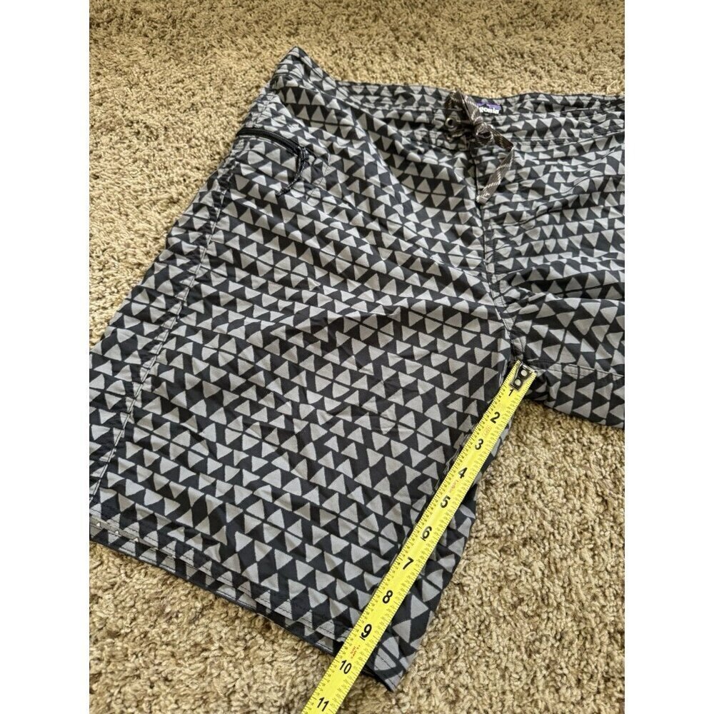 PATAGONIA Gray Black Board Swim Shorts Surf Beach Hawaiian Outdoor Sz 36 - Picture 9 of 9